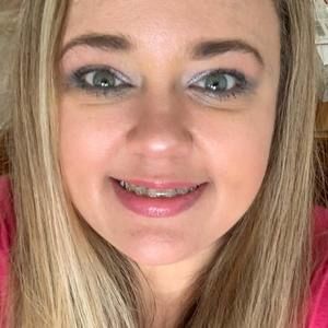 Meet your Posher, Lea